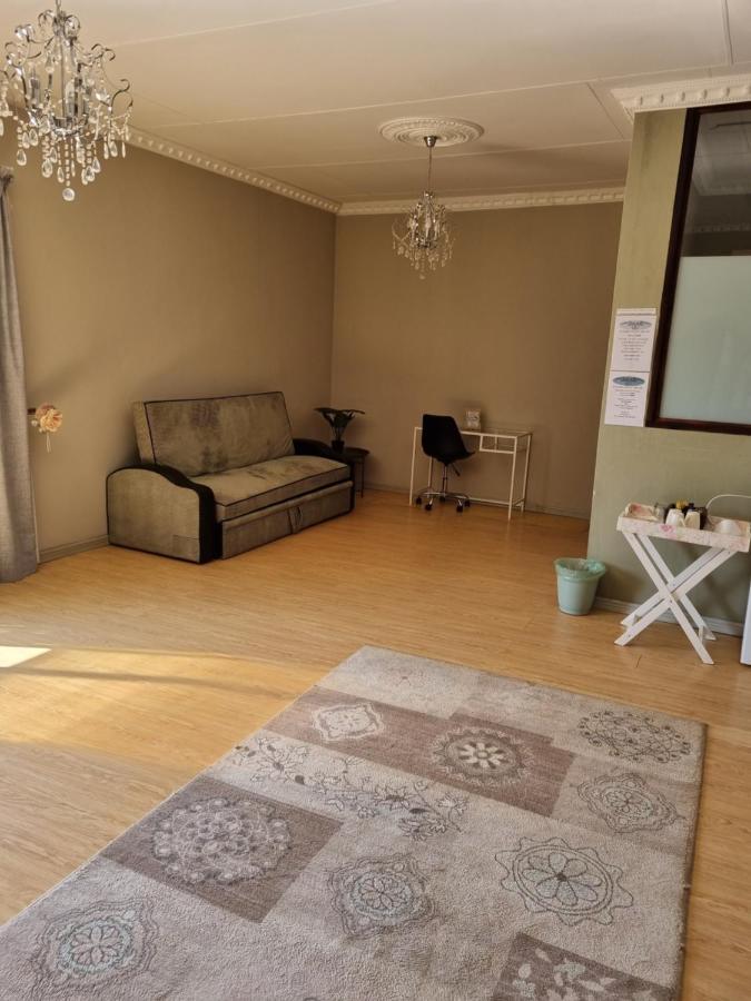 @Home Guest House Zeerust 外观 照片