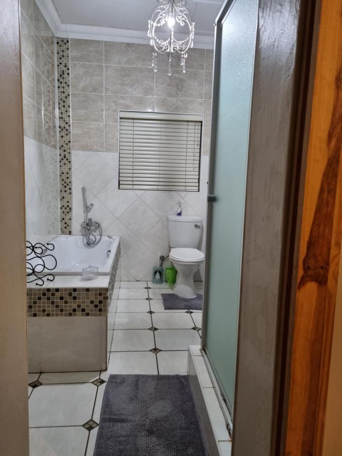 @Home Guest House Zeerust 外观 照片